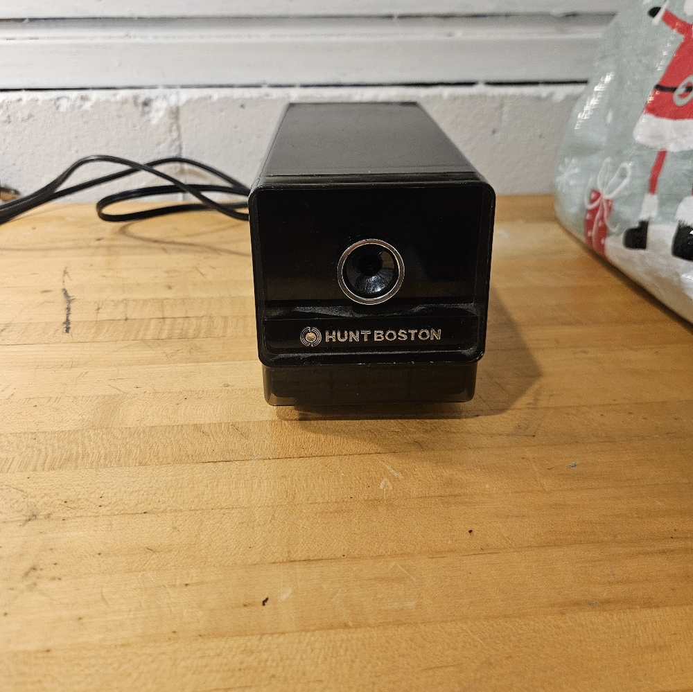 Hunt-Boston Heavy Duty Electric Pencil Sharpener Model 17 - Tested&Works